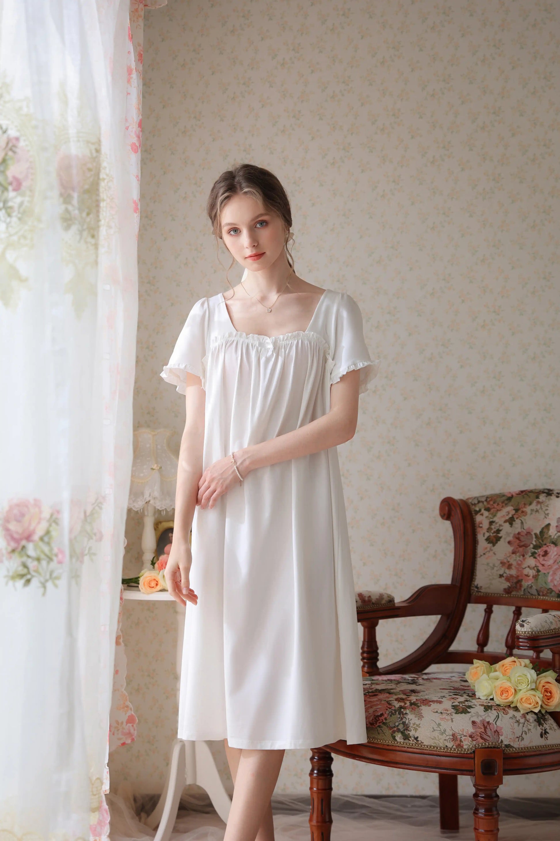 Simple loose dressing nightgown / home wear