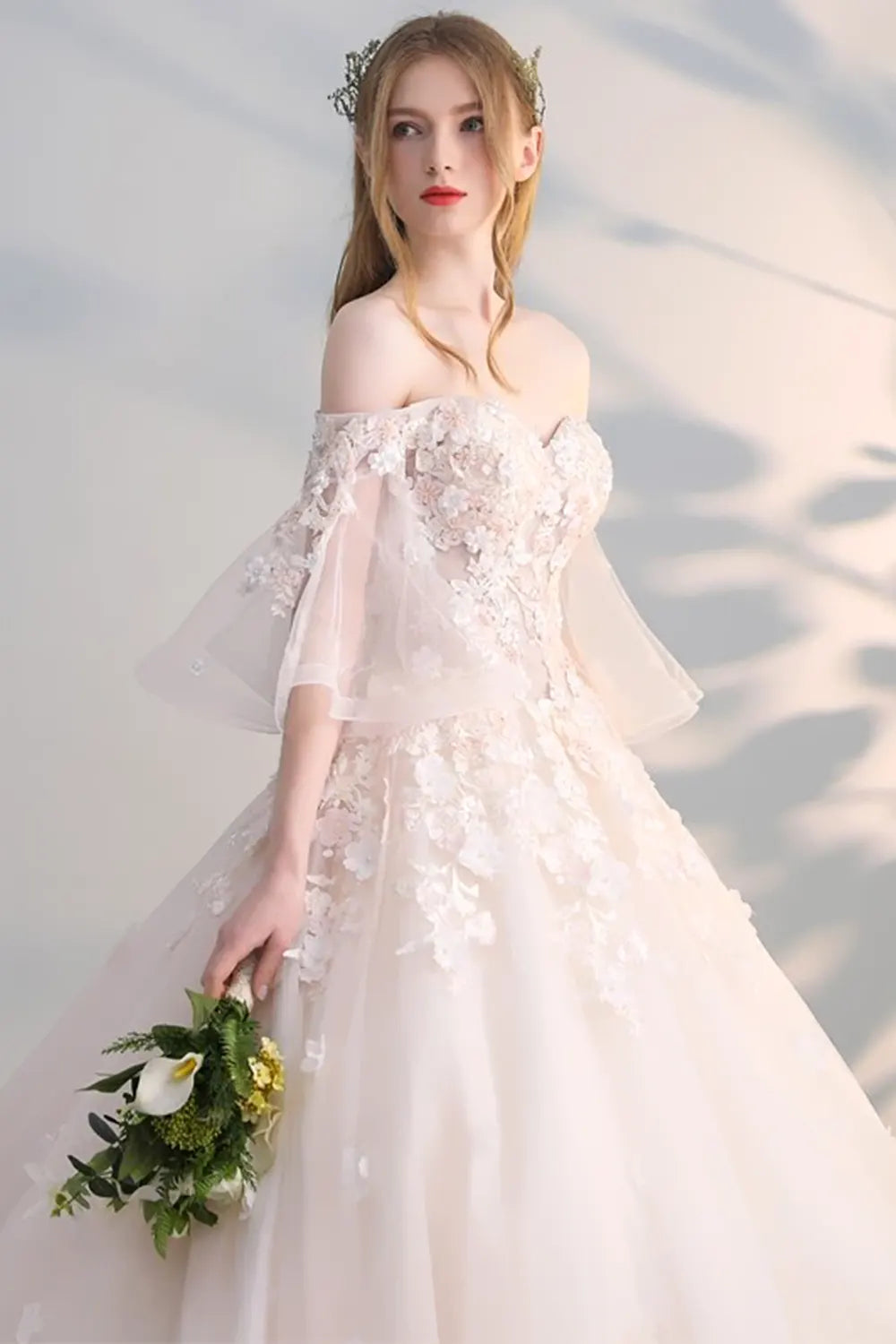 Elegant Floral Tulle Wedding Dress with Train