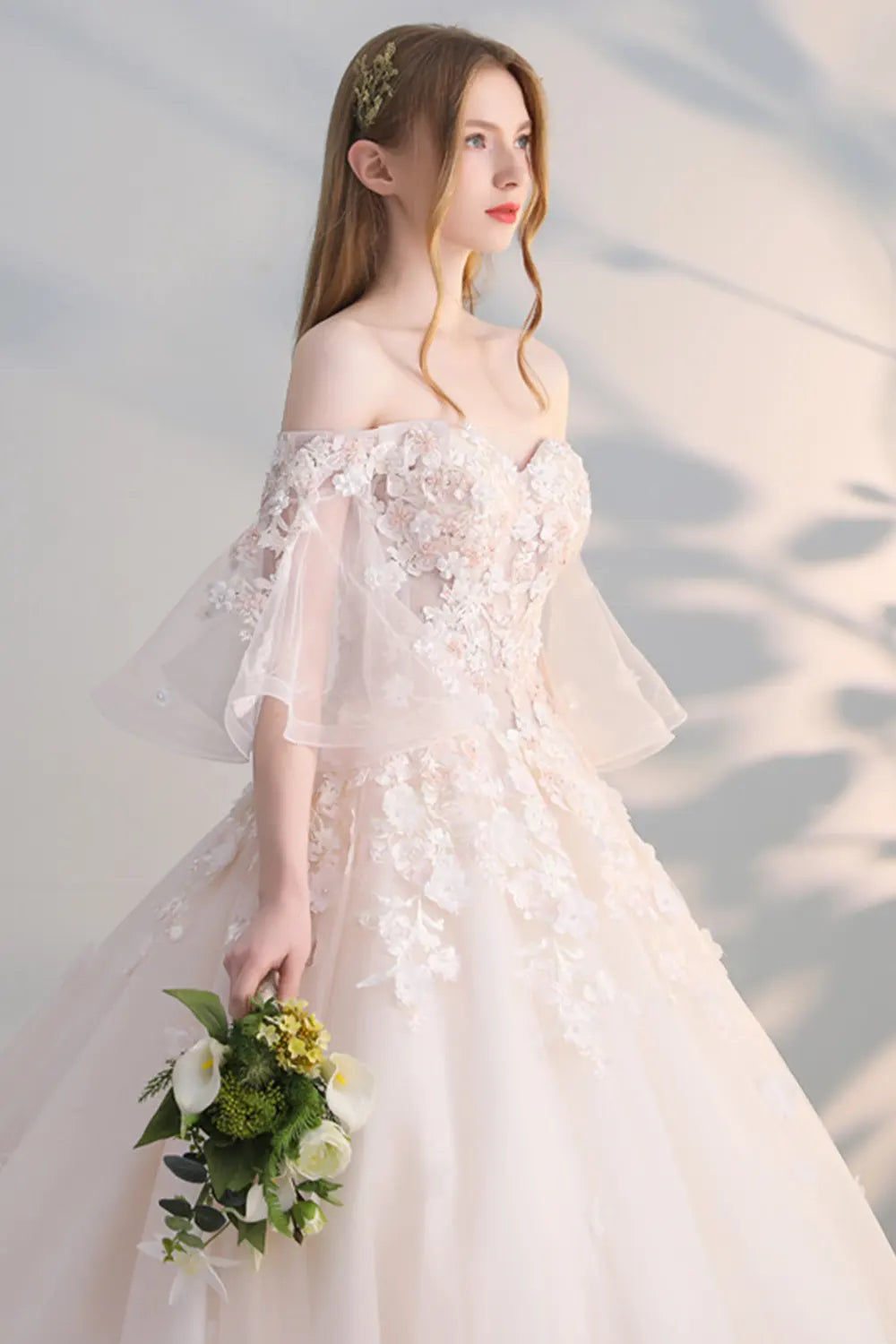 Elegant Floral Tulle Wedding Dress with Train