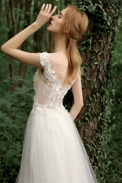 Elegant Floral Embroidered Lace Long Wedding Dress