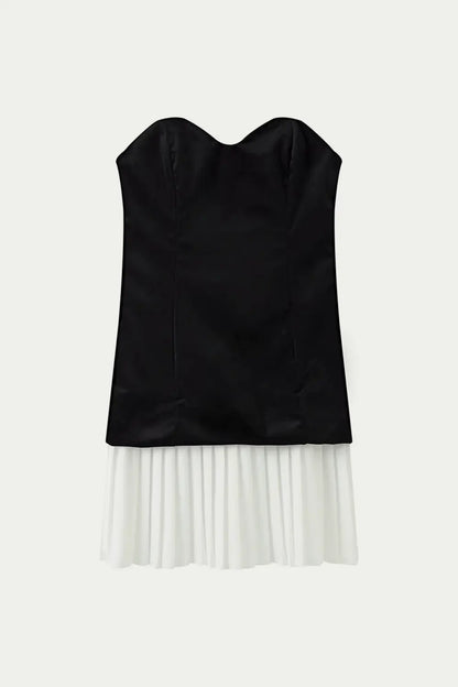 Simple Sexy Black and White Mini Pleated Dress