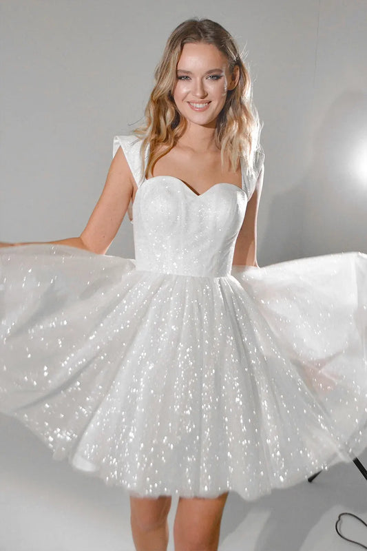 White elegant shiny tulle evening dress