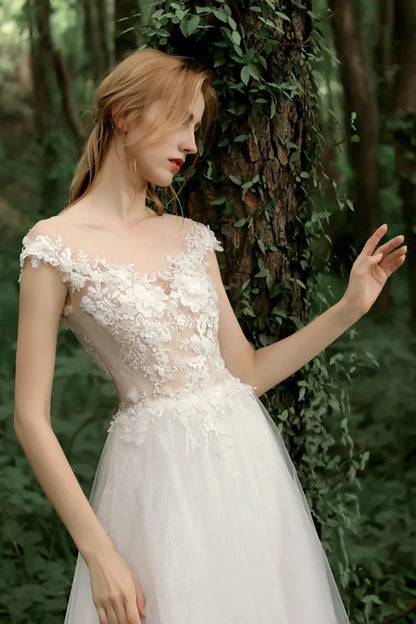 Elegant Floral Embroidered Lace Long Wedding Dress