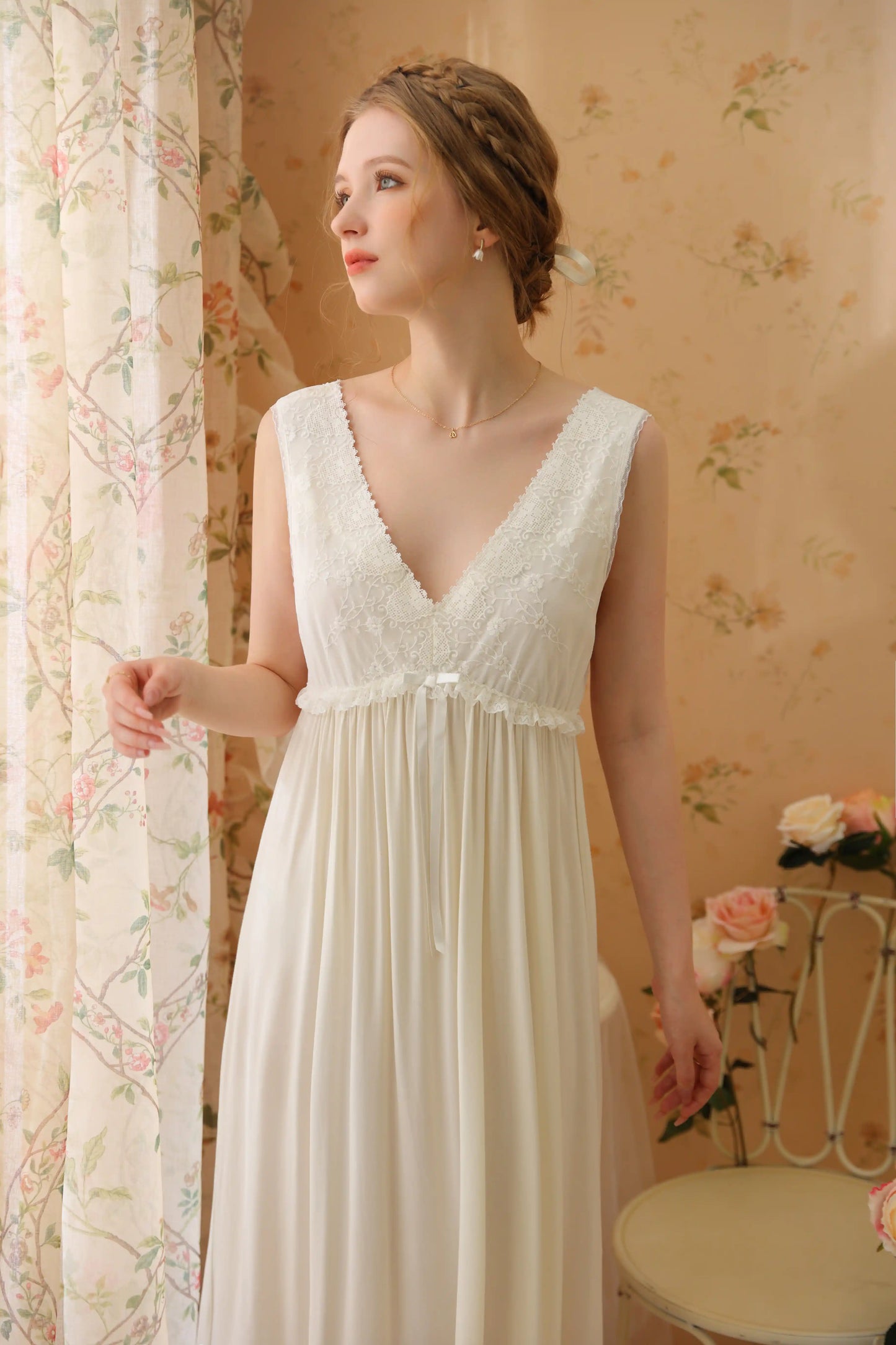 Gentle and romantic Nightgown/Home wear