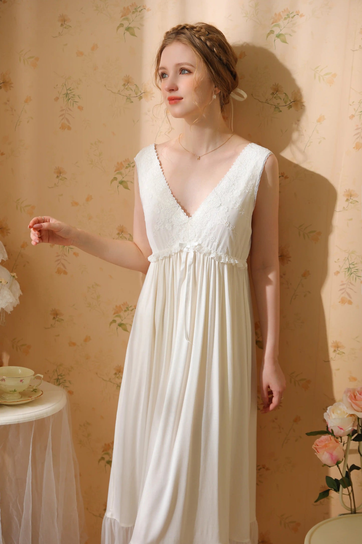 Gentle and romantic Nightgown/Home wear