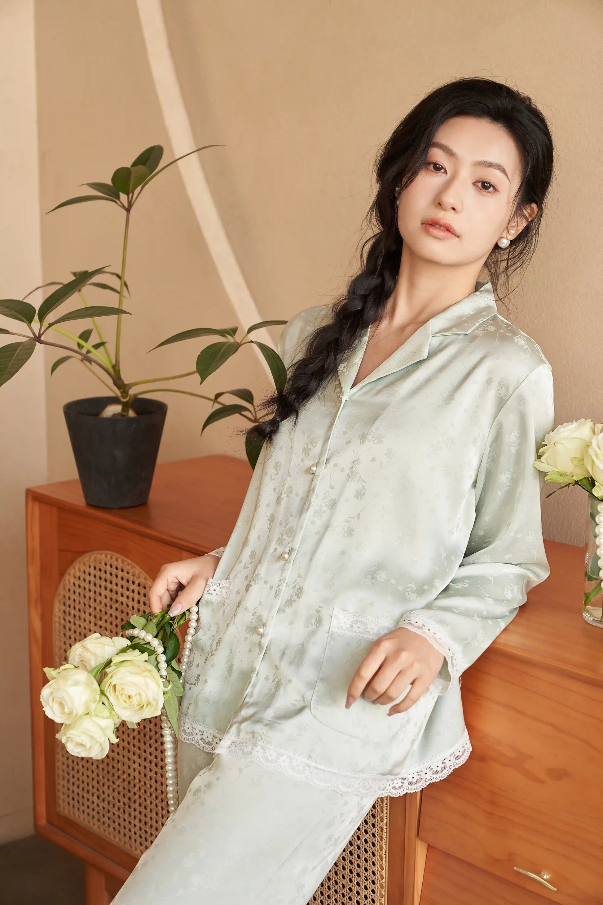 Oriental lace pajamas - Dreaming of Flowers