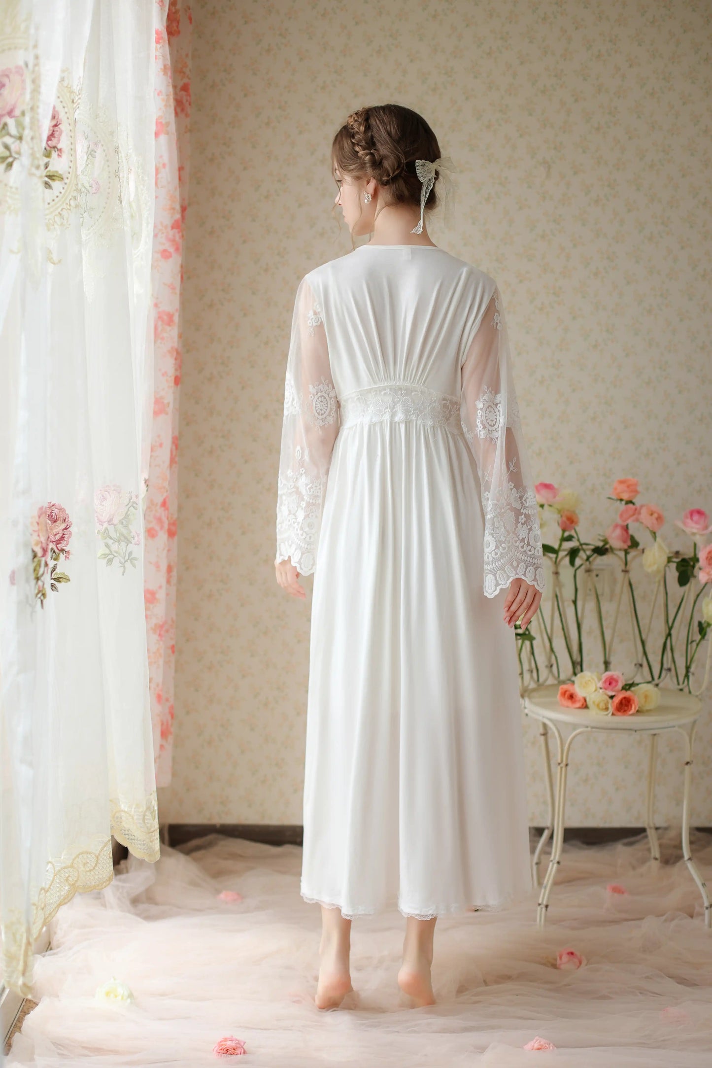 Romantic and elegant Nightgown/Home wear