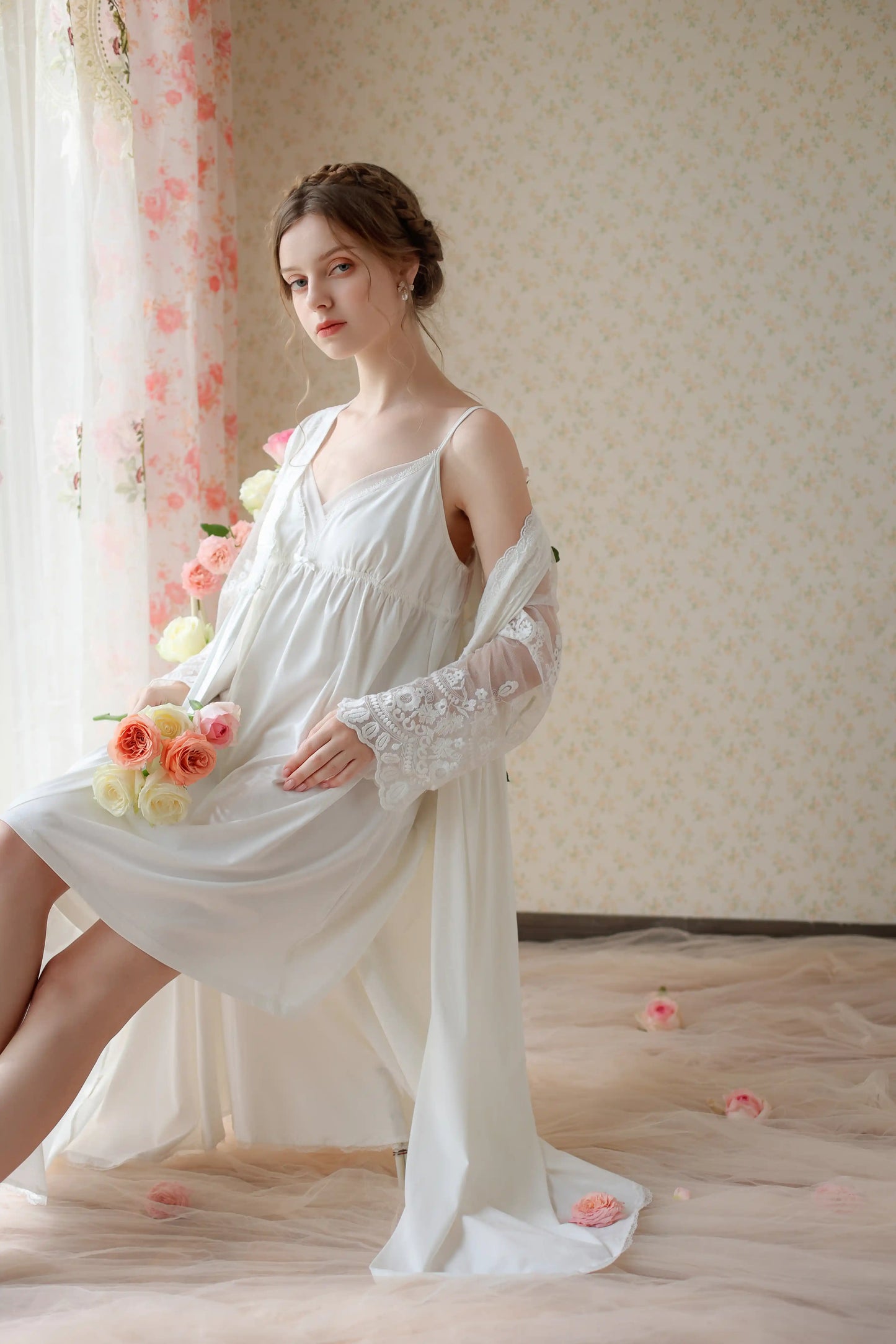 Romantic and elegant Nightgown/Home wear