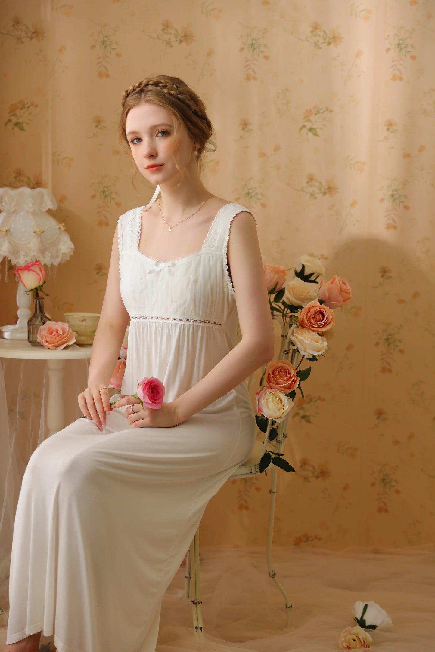 Simple and elegant Nightgown/Home wear