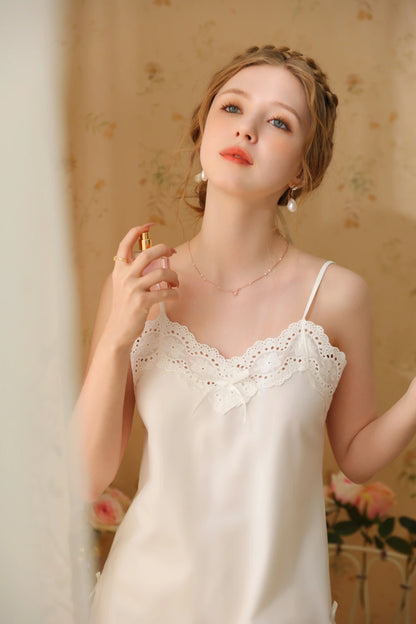 Simple and sweet Suspender nightgown/Home wear