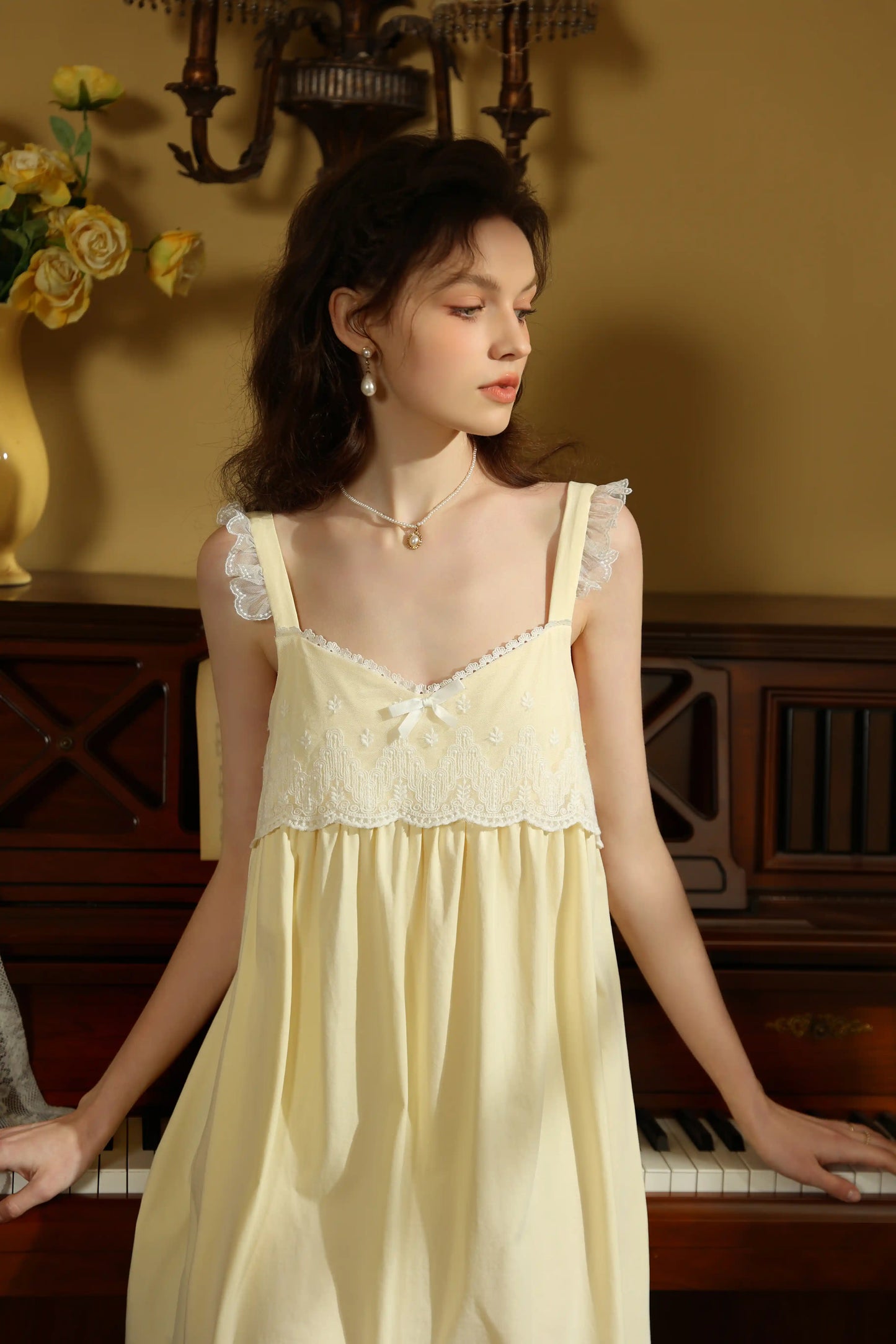 Simple and sweet Suspender nightgown/Home wear