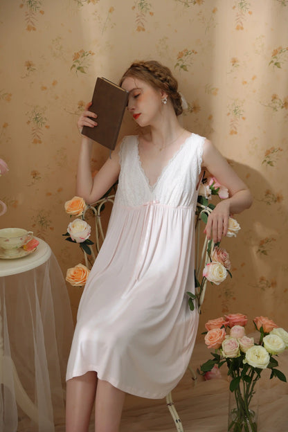 Simple romantic Suspender nightgown/Home wear